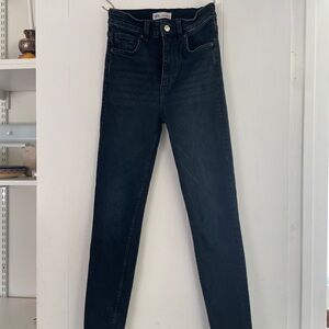 Zara Women's High Rise Faded Black Jeans